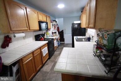 222 S 11th St, Reading, PA 19602 - photo 5