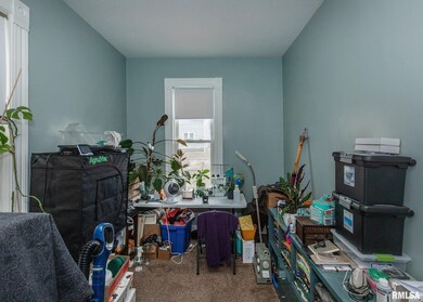 1011 17th St, Rock Island, IL 61201 - photo 2