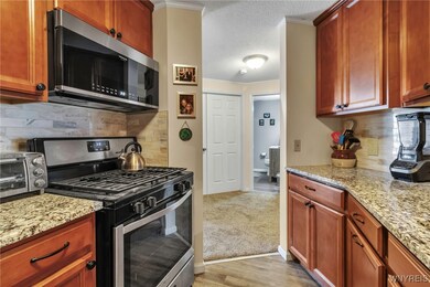 Nice gas range and microwave.