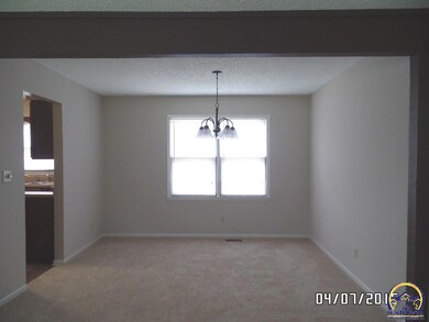 3201 SW Belle Ave, Topeka, KS 66614 - photo 6