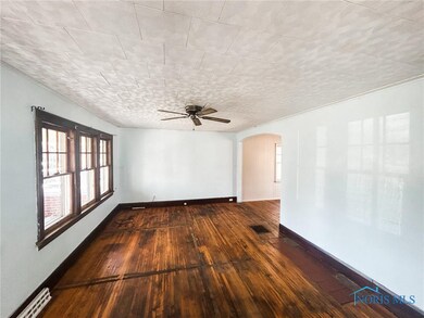 3527 Hazelhurst Ave, Toledo, OH 43612 - photo 5