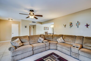 10705 W Hutton Dr, Sun City, AZ 85351 - photo 7