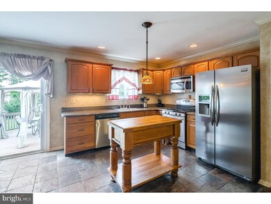 360 New Castle Ln, Swedesboro, NJ 08085 - photo 2