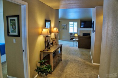 1662 W Hill Ave, Sisters, OR 97759 - photo 3