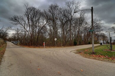 22771 E Lake Park Ave, Round Lake Beach, IL 60073 - photo 2