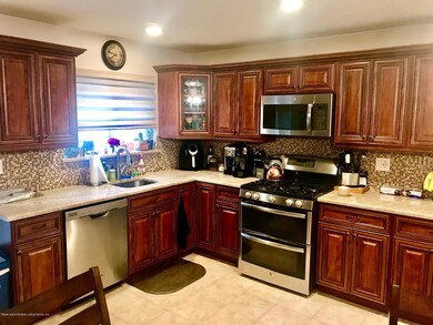 16 Knight Loop, Staten Island, NY 10306 - photo 6