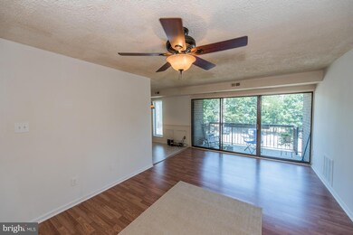 7593 Gales Ct unit 103, Manassas, VA 20109 - photo 5