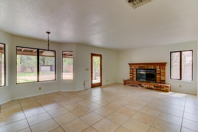 1326 E Bermuda Bay Ct, Gilbert, AZ 85234 - photo 3