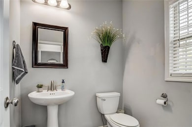 1612 March Ln, Raymore, MO 64083 - photo 5