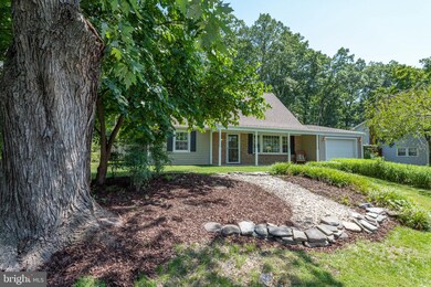 12829 Point Pleasant Dr, Fairfax, VA 22033 - photo 4