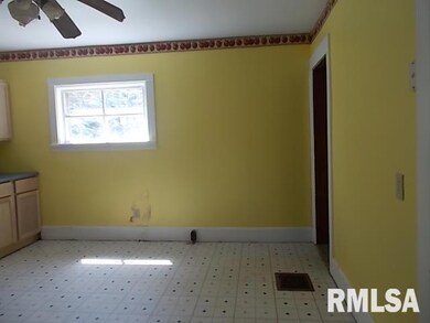 1625 W Knox Rd, Galesburg, IL 61401 - photo 3