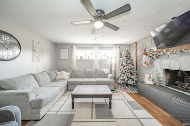 222 E Mckenzie Rd, Greenfield, IN 46140 - photo 7