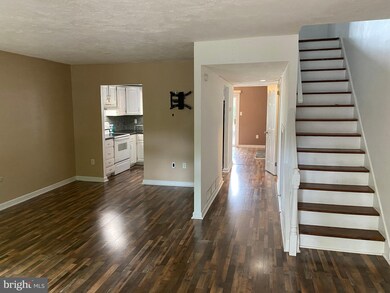 303 Bernard Ct, Chesterbrook, PA 19087 - photo 2