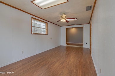 904 Charles-10