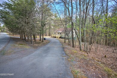 184 Eastwood Cir, Hawley, PA 18428 - photo 3