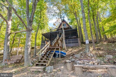 302 Tuscarora Trail, Berkeley Springs, WV 25411 - photo 4