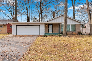 1316 N 23rd St, Manitowoc, WI 54220 - photo 2