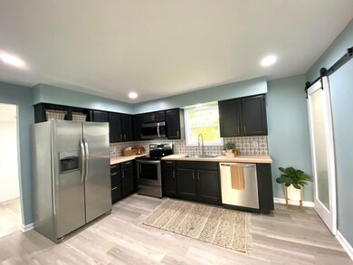 306 N Powell Ave, Berea, KY 40403 - photo 2