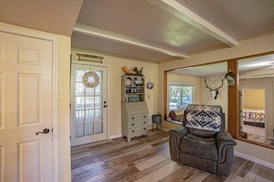 DiningRm-Entry_DSC03632-HDR
