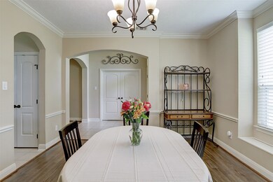 3005 Lago St, Alvin, TX 77511 - photo 5