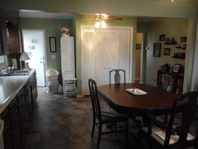 Kitchen v 4