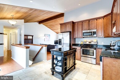 4227 Guinea Rd, Annandale, VA 22003 - photo 5