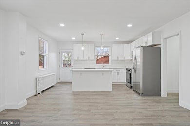 327 Seneca St, Essington, PA 19029 - photo 6