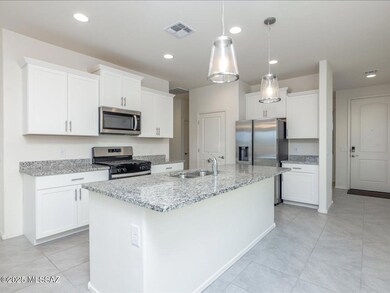 3-bedroom-2-bathroom-mountain-views-500-