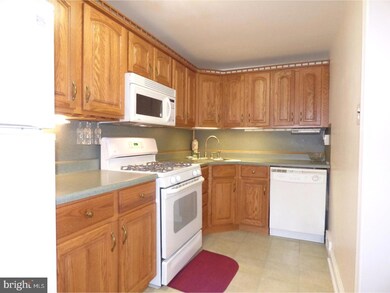 236 Westpark Ln, Clifton Heights, PA 19018 - photo 7