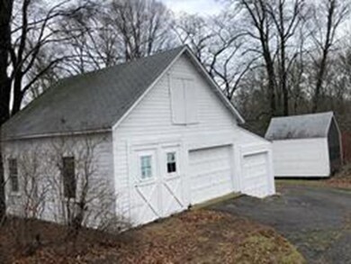 1 Locust Ave, Rehoboth, MA 02769 - photo 3