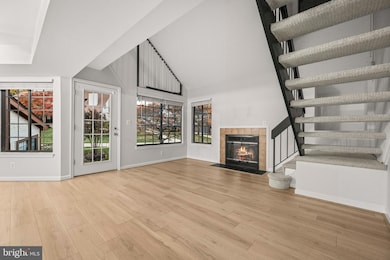 6017B Curtier Dr unit B, Alexandria, VA 22310 - photo 6