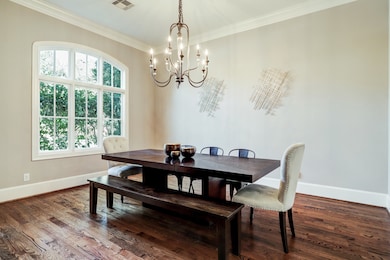 1507 Marshall St, Houston, TX 77006 - photo 5