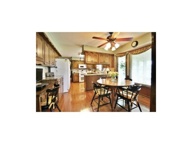 4105 W 190th St, Stilwell, KS 66085 - photo 5