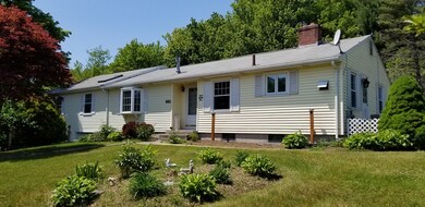 881 Dewey St, West Springfield, MA 01089 - photo 3