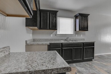 512 Center Way, El Paso, TX 79915 - photo 4