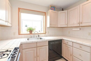 6 Fairway View Ln, Norton, MA 02766 - photo 7