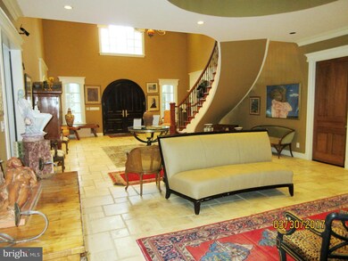 1712 Brookside Ln, Vienna, VA 22182 - photo 3