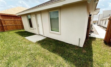 3413 Golden Nugget unit 4, Edinburg, TX 78541 - photo 6