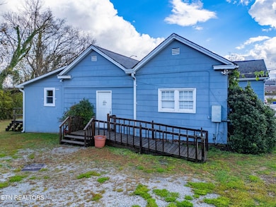 400 N Main St, Clinton, TN 37716 - photo 5