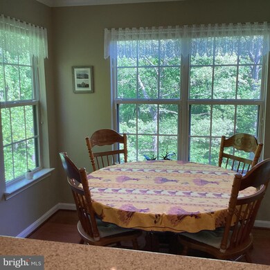 137 Timberbrook Ln unit 302, Gaithersburg, MD 20878 - photo 5