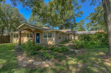 319 Larkin St, Benton, LA 71006 - photo 2