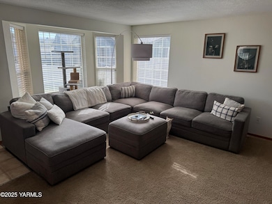 2805 Loren Ct, Yakima, WA 98902 - photo 6