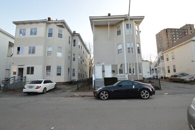 9 Townsend St, Worcester, MA 01609 - photo 3