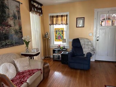 29 Grove St, Rochester, NH 03868 - photo 3