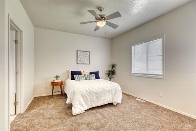 926 S Diamond St, Nampa, ID 83686 - photo 6