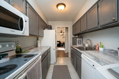 36 Mitchell Dr, Chicopee, MA 01022 - photo 5