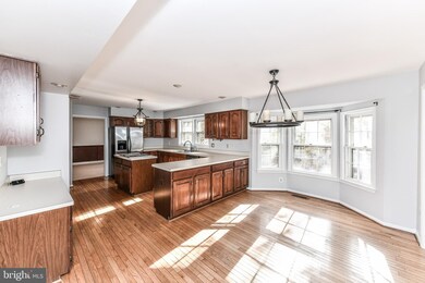 8337 Argent Cir, Fairfax Station, VA 22039 - photo 5