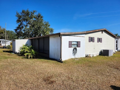 10825 Chanda Loop, Riverview, FL 33569 - photo 7