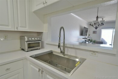 4824 NW 116th Ct, Doral, FL 33178 - photo 7