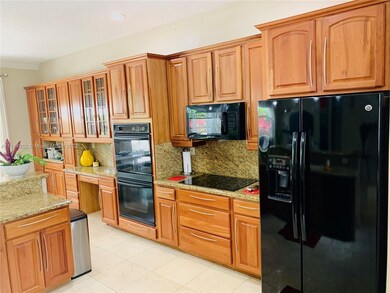 11345 NW 71st St, Doral, FL 33178 - photo 5